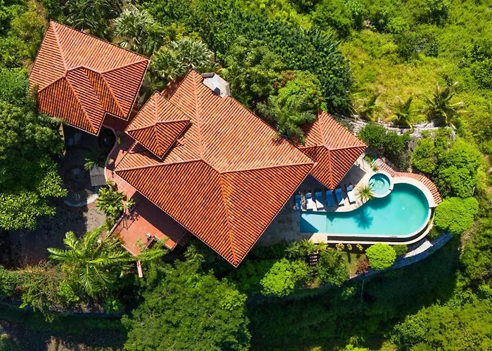 Infinity Pool With Ocean & Mountain Views Villa *