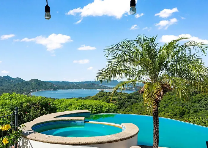 Villa Infinity Pool With Ocean & Mountain Views